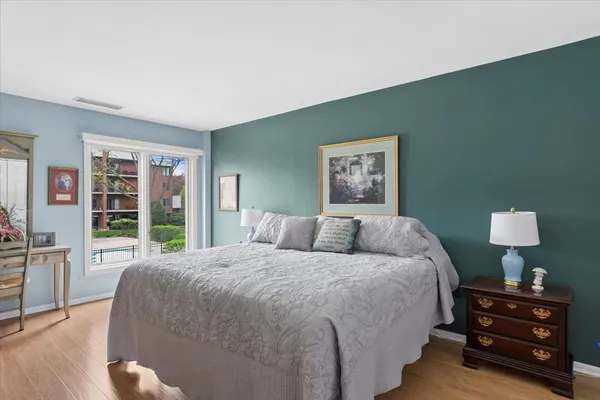 $315,000 | 6565 Main Street, Unit 201, Downers Grove, IL 60516