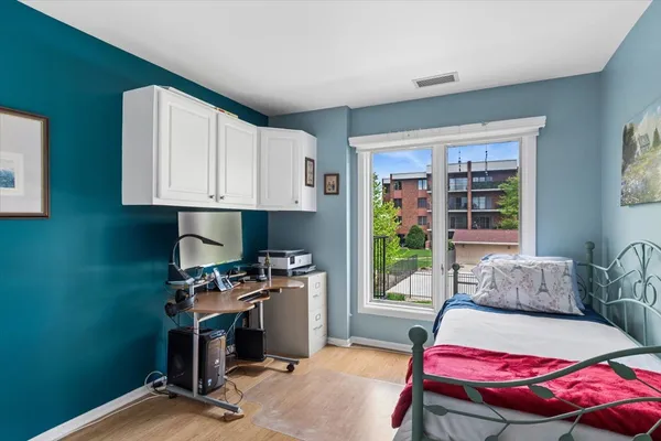 $315,000 | 6565 Main Street, Unit 201, Downers Grove, IL 60516