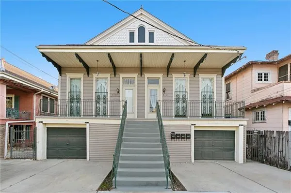 $1,800 | 8121 Belfast Street, Unit A, New Orleans, LA 70118