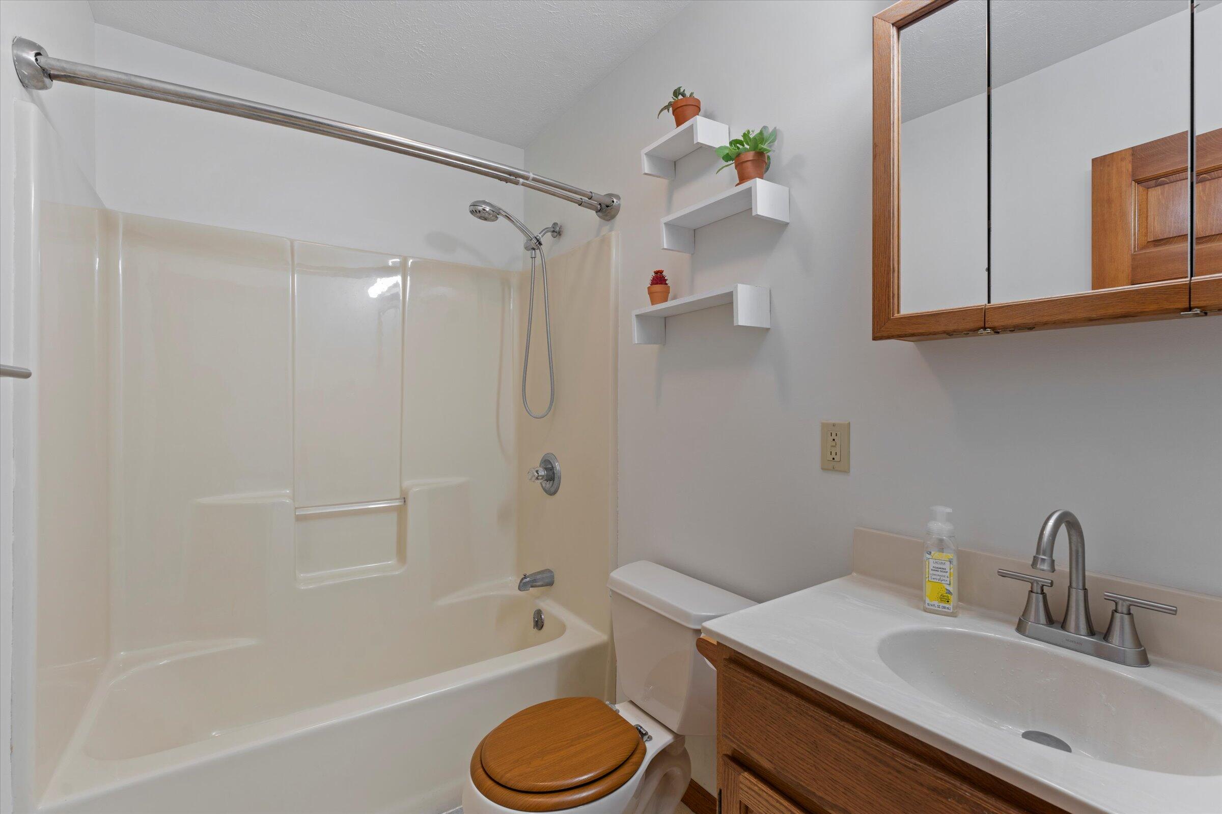 1931 River Bluff Road Niles, MI 49120 - Photo 18 of 28 18-DSC08410