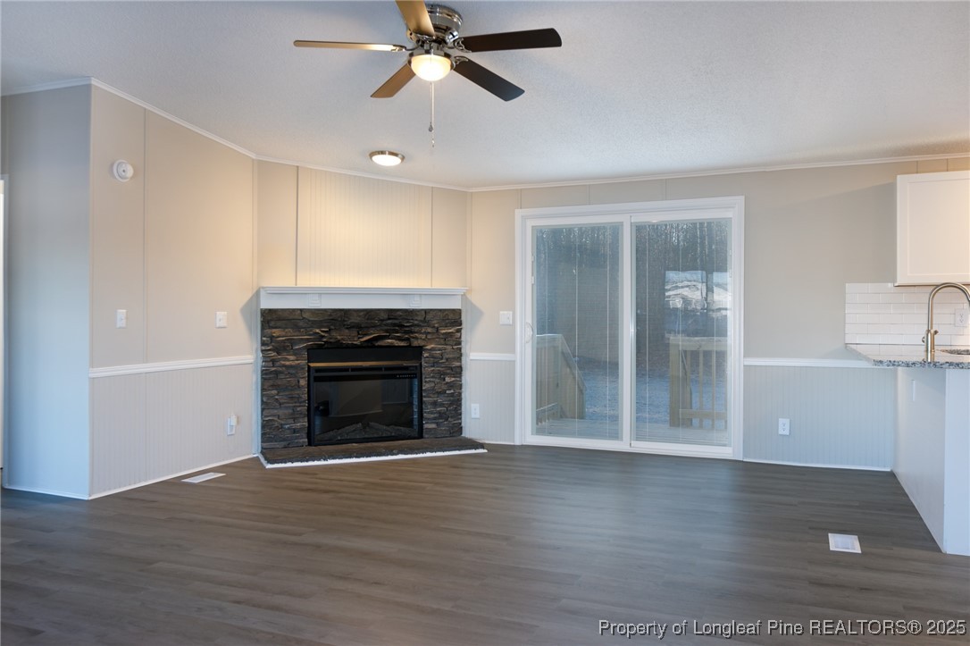 4717 Hickory Ridge Road Parkton, NC 28371 - Photo 5 of 23 Gallery Image 5