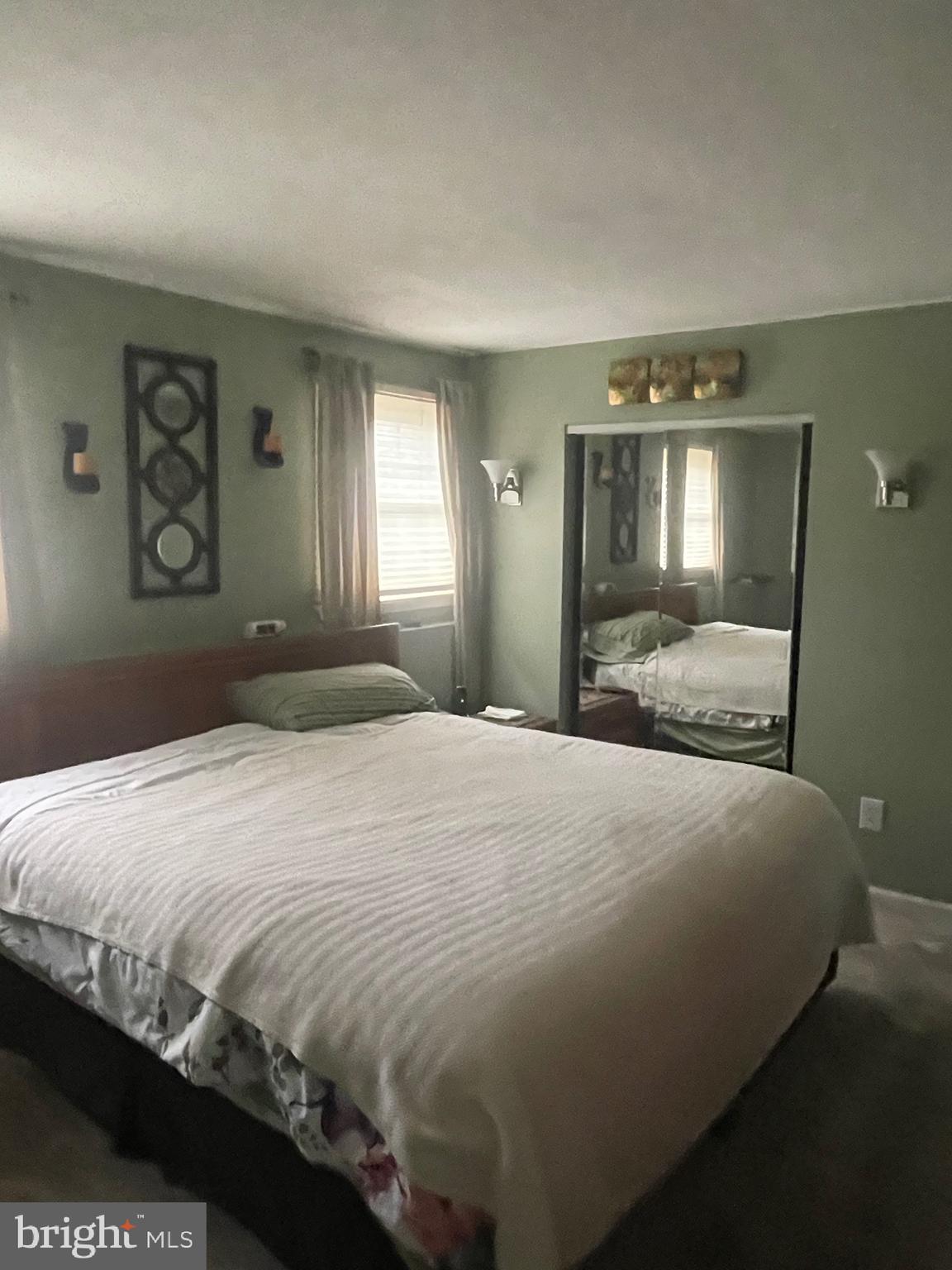 42 Quaker Road Pennsville, NJ 08070 - Photo 13 of 30 Master bedrm