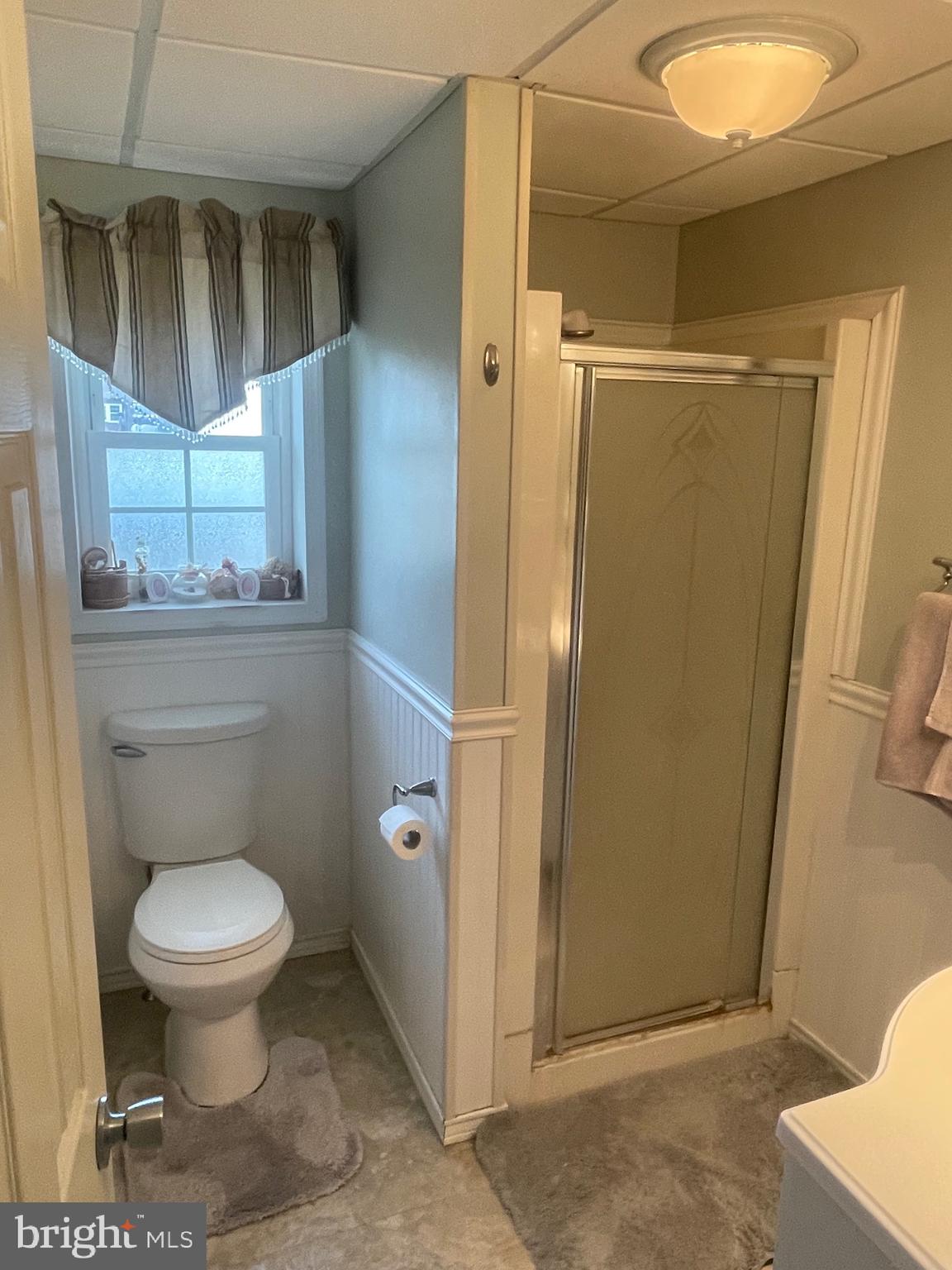 42 Quaker Road Pennsville, NJ 08070 - Photo 14 of 30 Lower bath