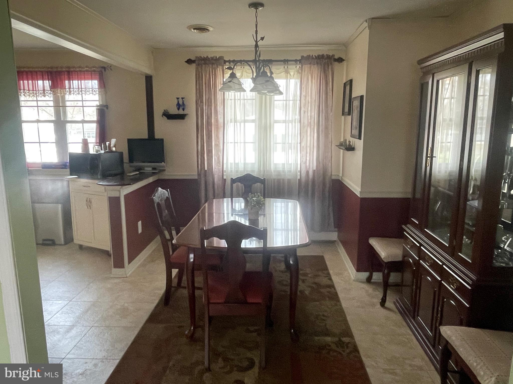 42 Quaker Road Pennsville, NJ 08070 - Photo 28 of 30 Dining rm