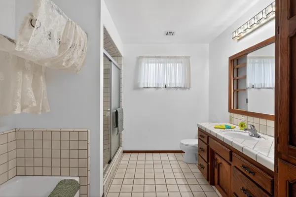 $390,000 | 635 North Belmont Street, Porterville, CA 93257