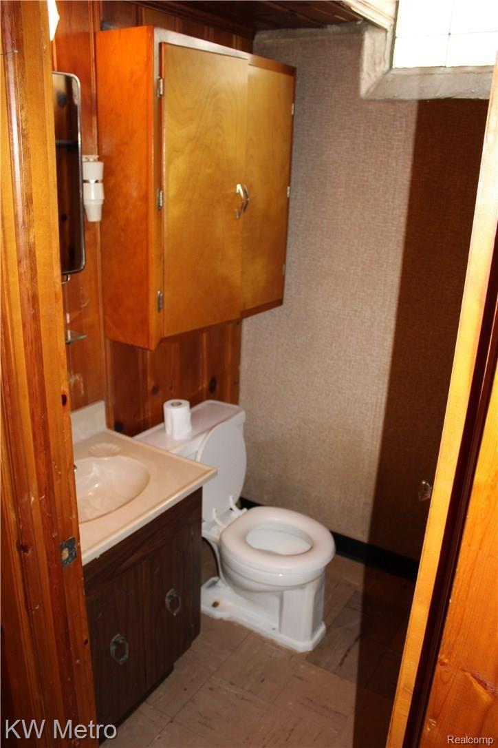 3037 Rome Avenue Warren, MI 48091 - Photo 39 of 54 IMG_3383.JPG