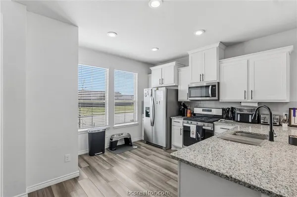 $2,275 | 807 Double Mountain Road, College Station, TX 77845