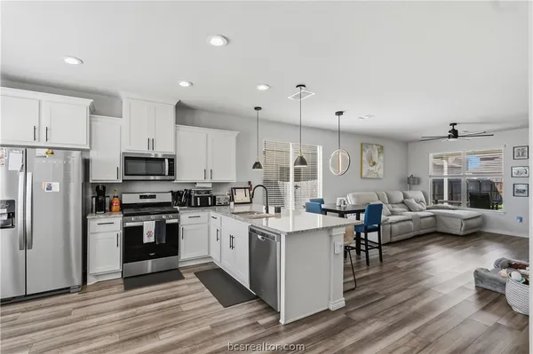 $2,275 | 807 Double Mountain Road, College Station, TX 77845