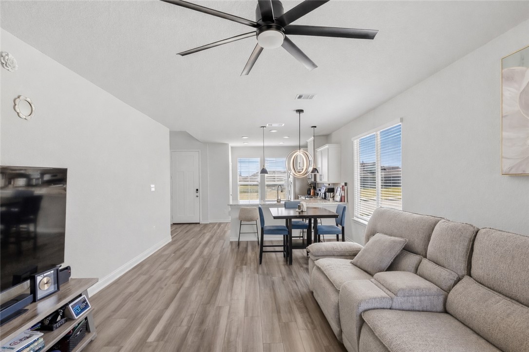 807 Double Mountain Road College Station, TX 77845 - Photo 10 of 19