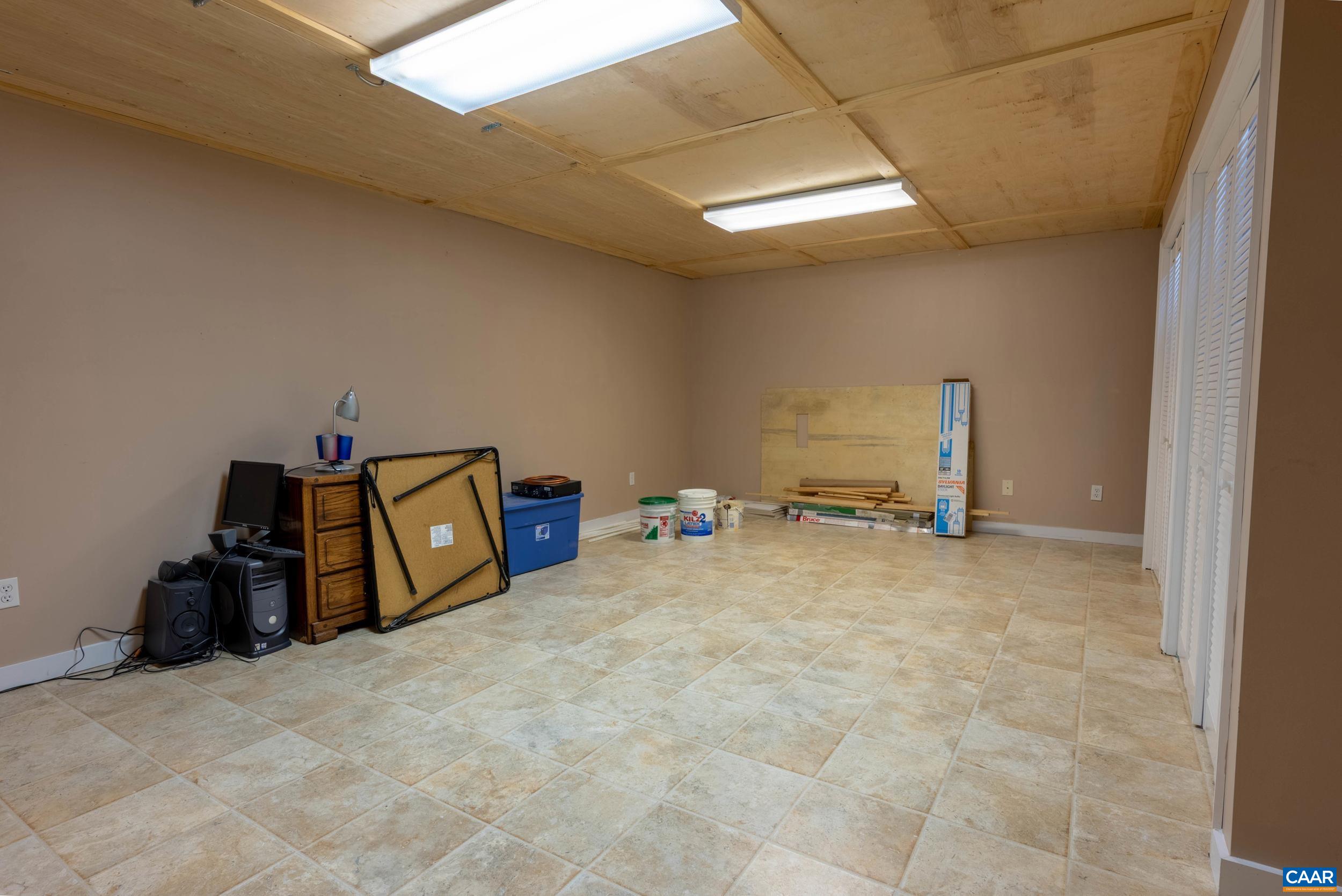 1265 Fredericksburg Road Stanardsville, VA 22973 - Photo 38 of 64 Terrace Combination Room
