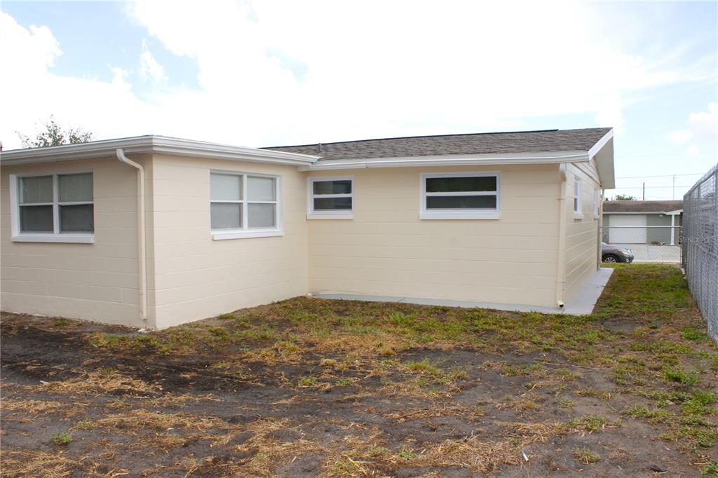 5102 Manor Drive New Port Richey, FL 34652 - Photo 27 of 32