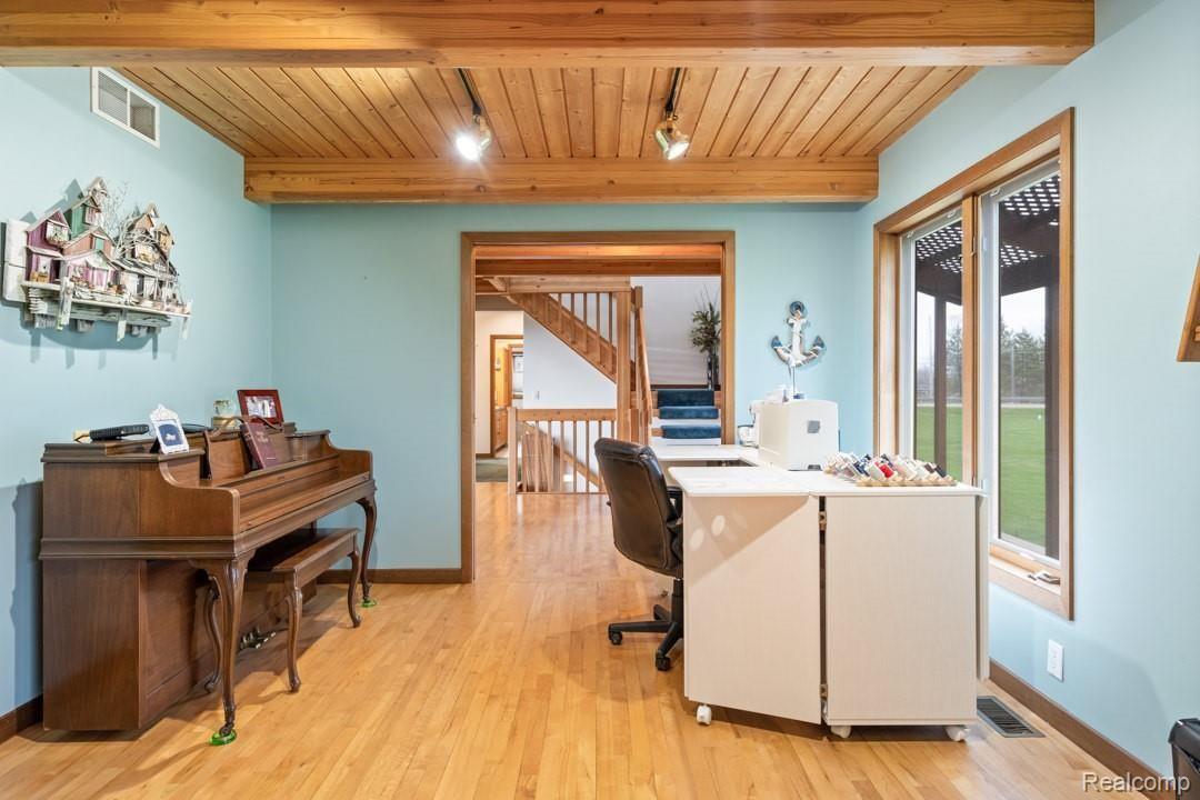 4353 North Irish Road Davison, MI 48423 - Photo 25 of 43 4353-N-Irish-Rd-23.jpg