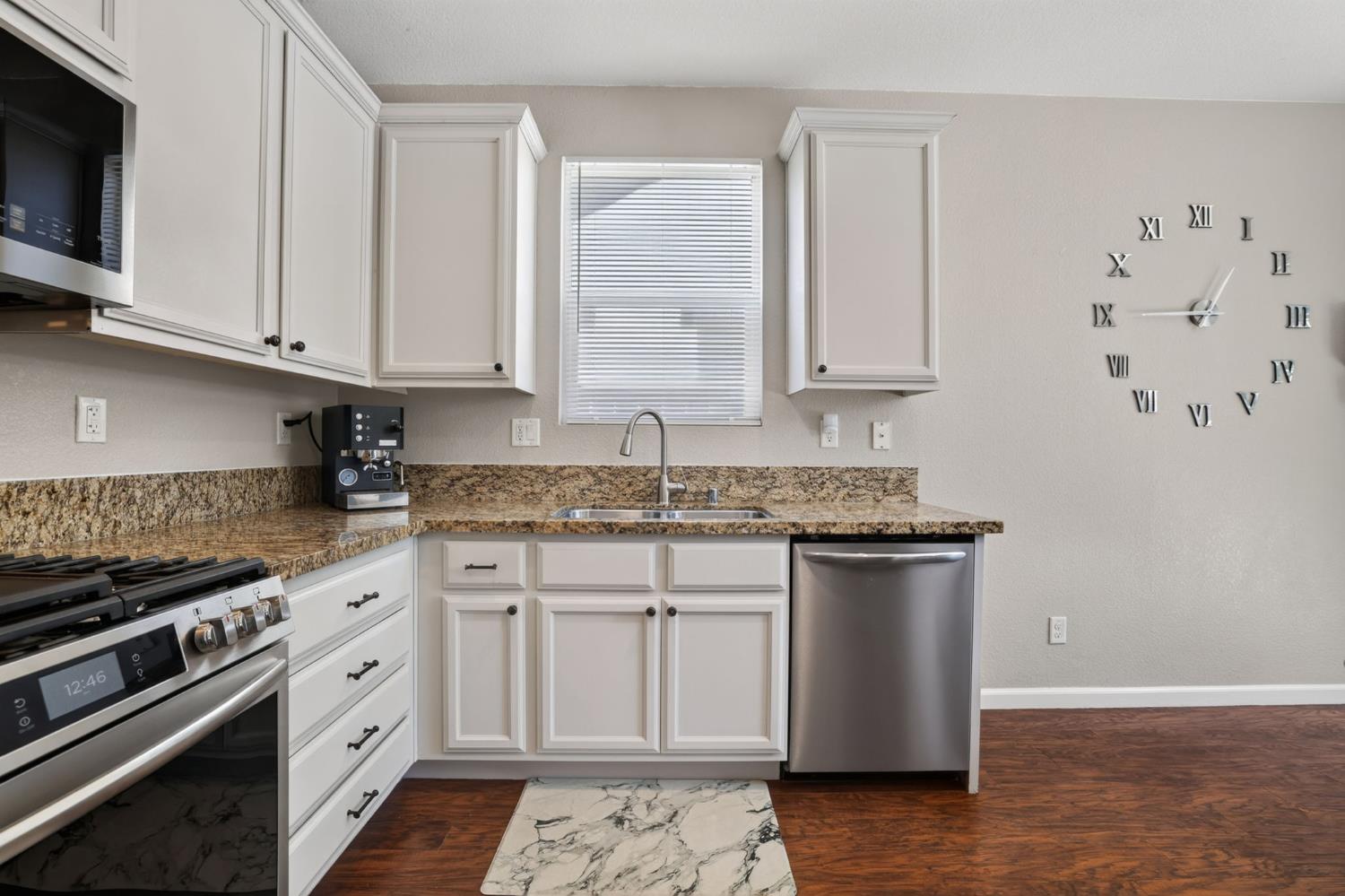 2280 Ellesmere Loop Roseville, CA 95747 - Photo 12 of 40