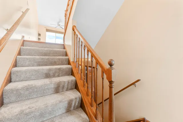 $2,700 | 511 Pheasant Trail, St. Charles, IL 60174