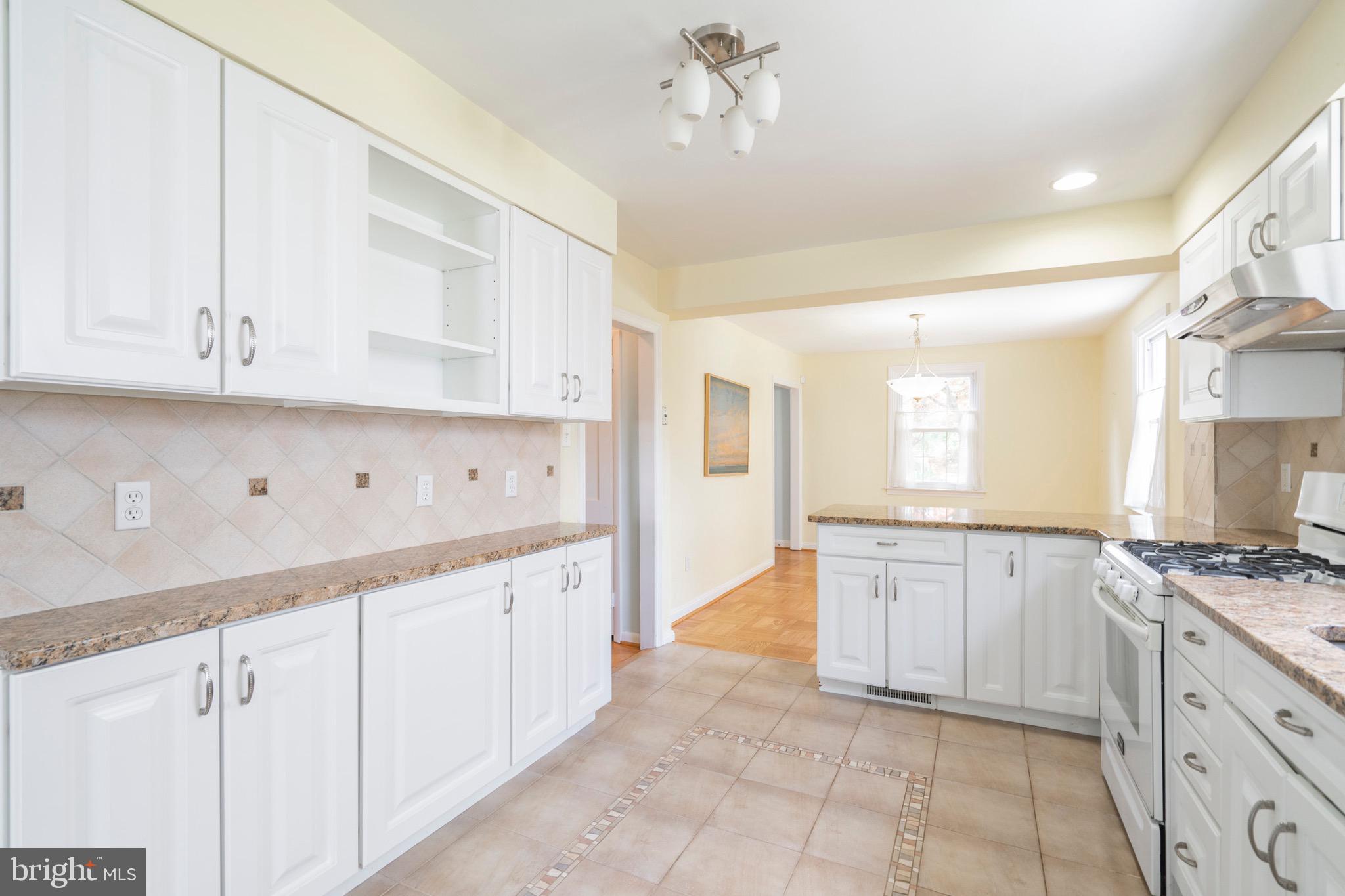 2261 Avon Road Ardmore, PA 19003 - Photo 14 of 38