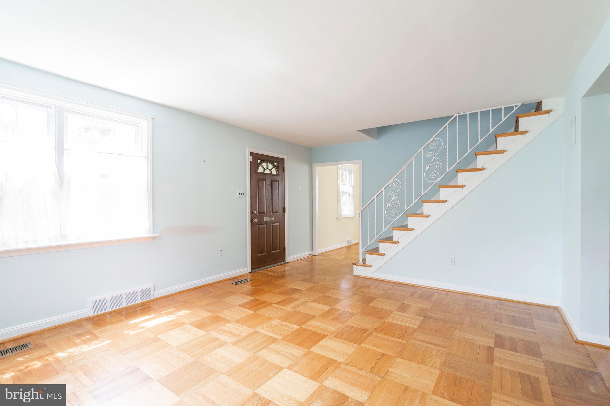 2261 Avon Road Ardmore, PA 19003 - Photo 8 of 38
