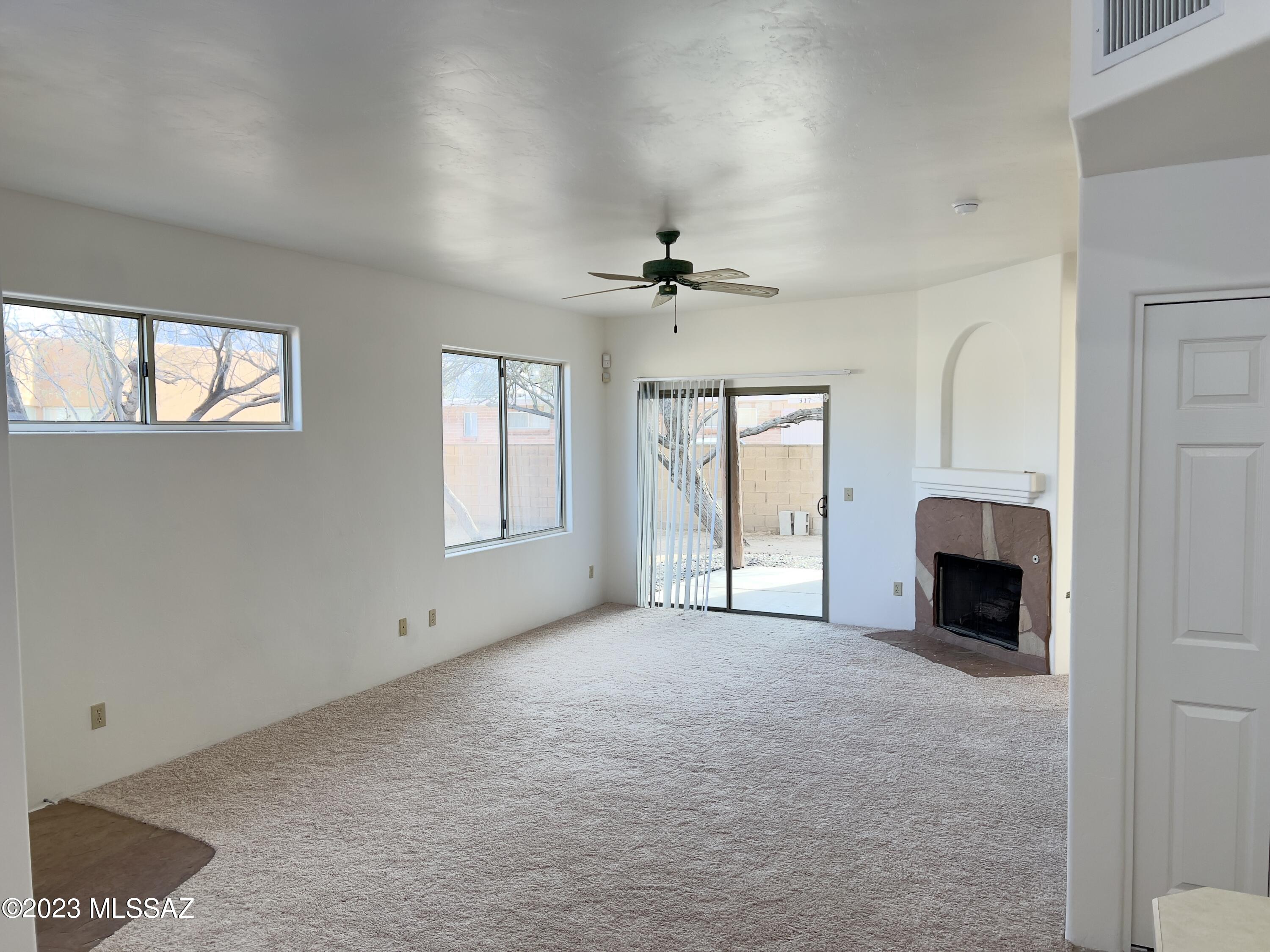 307 East Roger Road Tucson, AZ 85705 - Photo 7 of 18