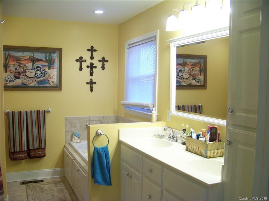 676 Keg Town Mill Road Chesnee, SC 29323 - Photo 10 of 24 Gallery Image 10