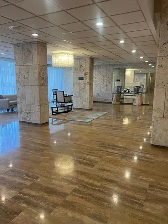 $1,800 | 1965 South Ocean Drive, Unit 10P, Hallandale Beach, FL 33009