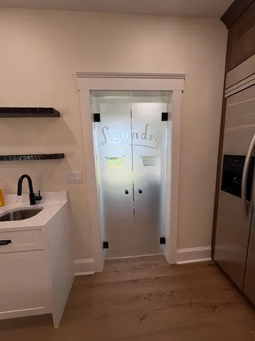 a view of empty room with closet