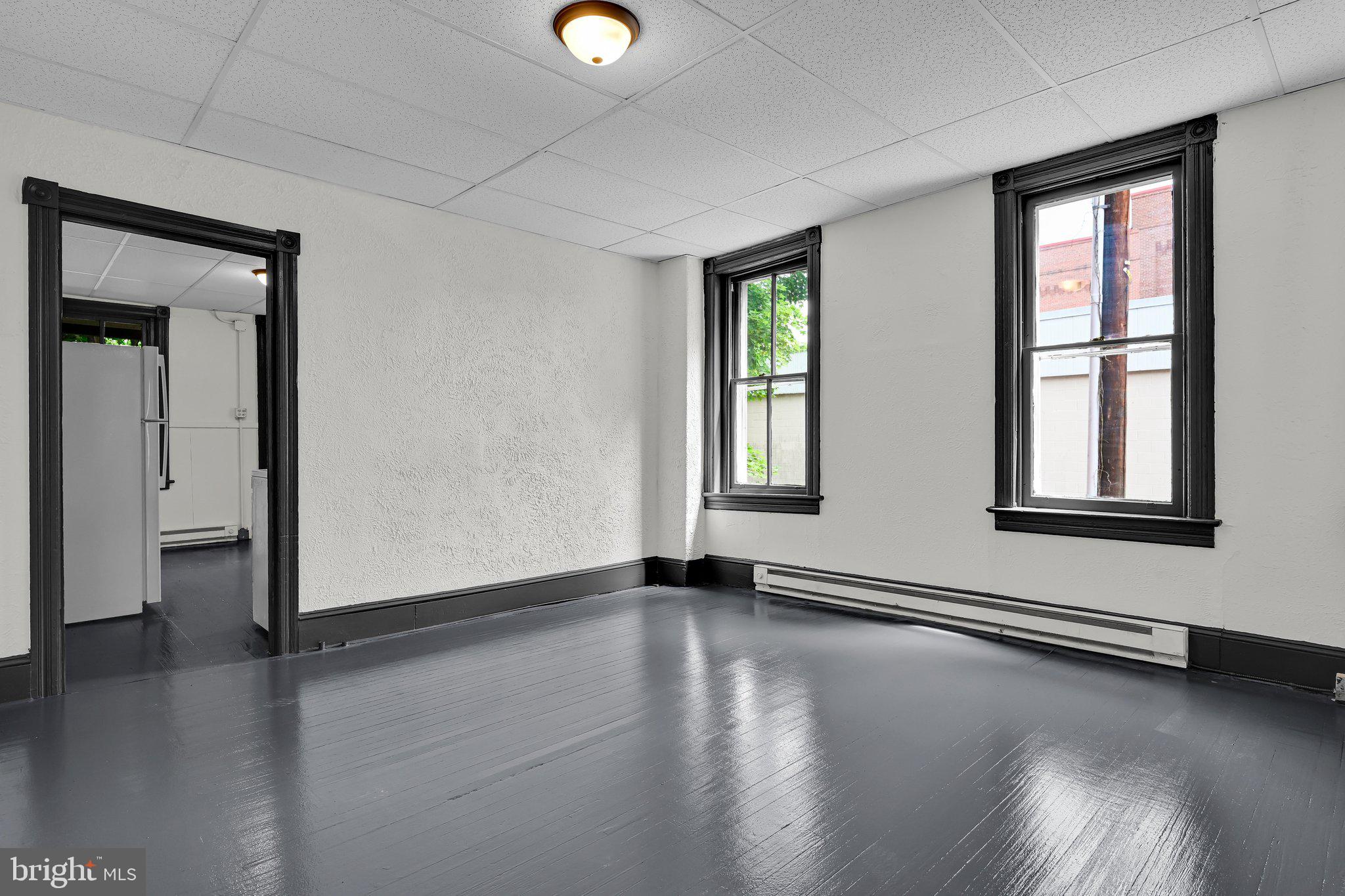 510 Howard Avenue Pottsville, PA 17901 - Photo 5 of 28 Dining Area