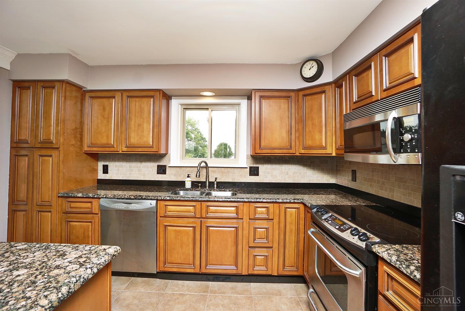 8129 West Chester Road West Chester, OH 45241 - Photo 11 of 31 Gallery Image 11