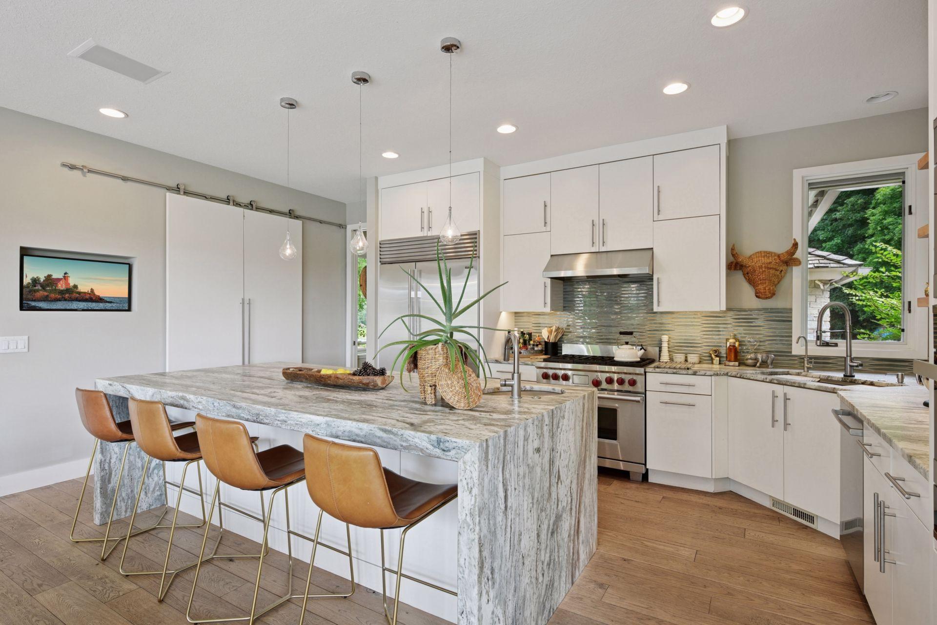 525 Navajo Road West Medina, MN 55340 - Photo 13 of 47