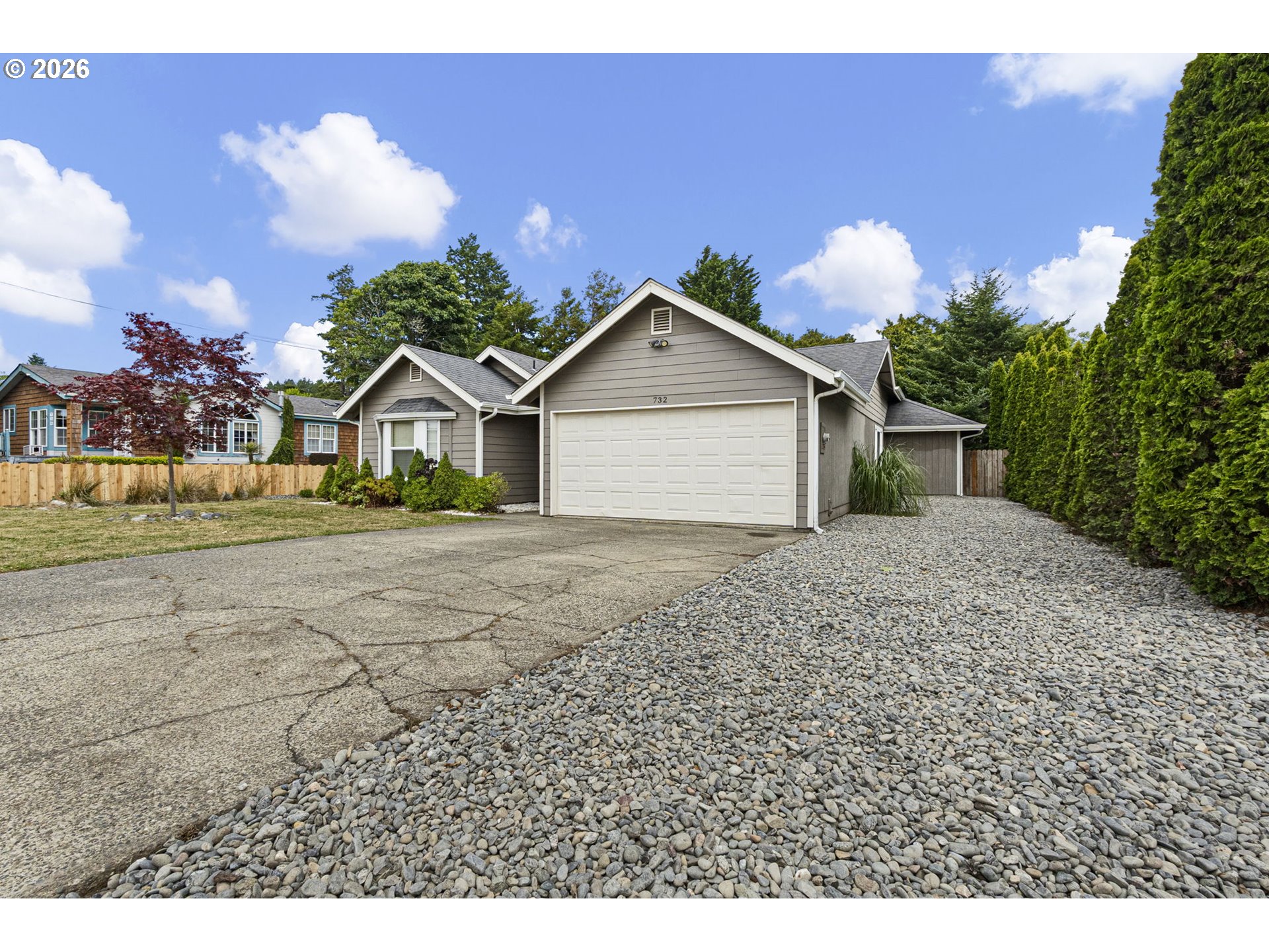 732 3rd Street Brookings, OR 97415 - Photo 3 of 48