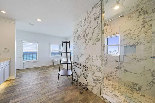 $6,399,000 | 330 Tang-O-Mar Drive, Destin, FL 32550