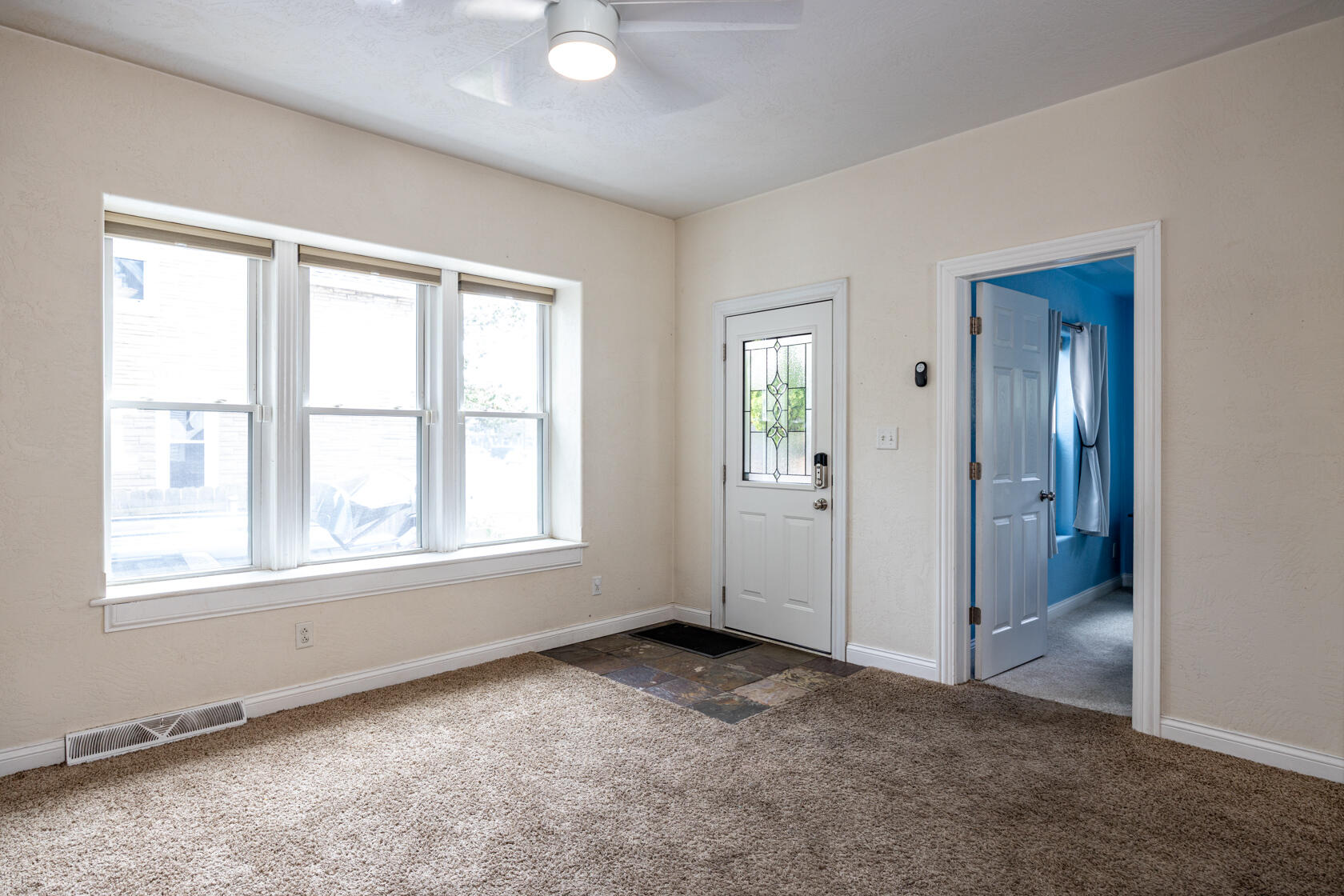 138 North Locust Street Appleton, WI 54914 - Photo 8 of 32 Entry