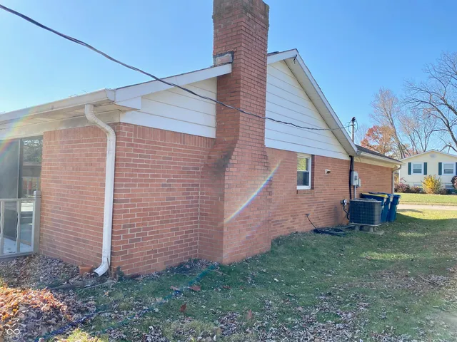 $389,000 | 429 Thornberry Drive, Carmel, IN 46032