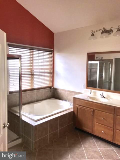 4007 Bridle Ridge Road Upper Marlboro, MD 20772 - Photo 18 of 30 Bath (Master)