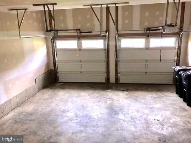 4007 Bridle Ridge Road Upper Marlboro, MD 20772 - Photo 30 of 30 2 Car Garage