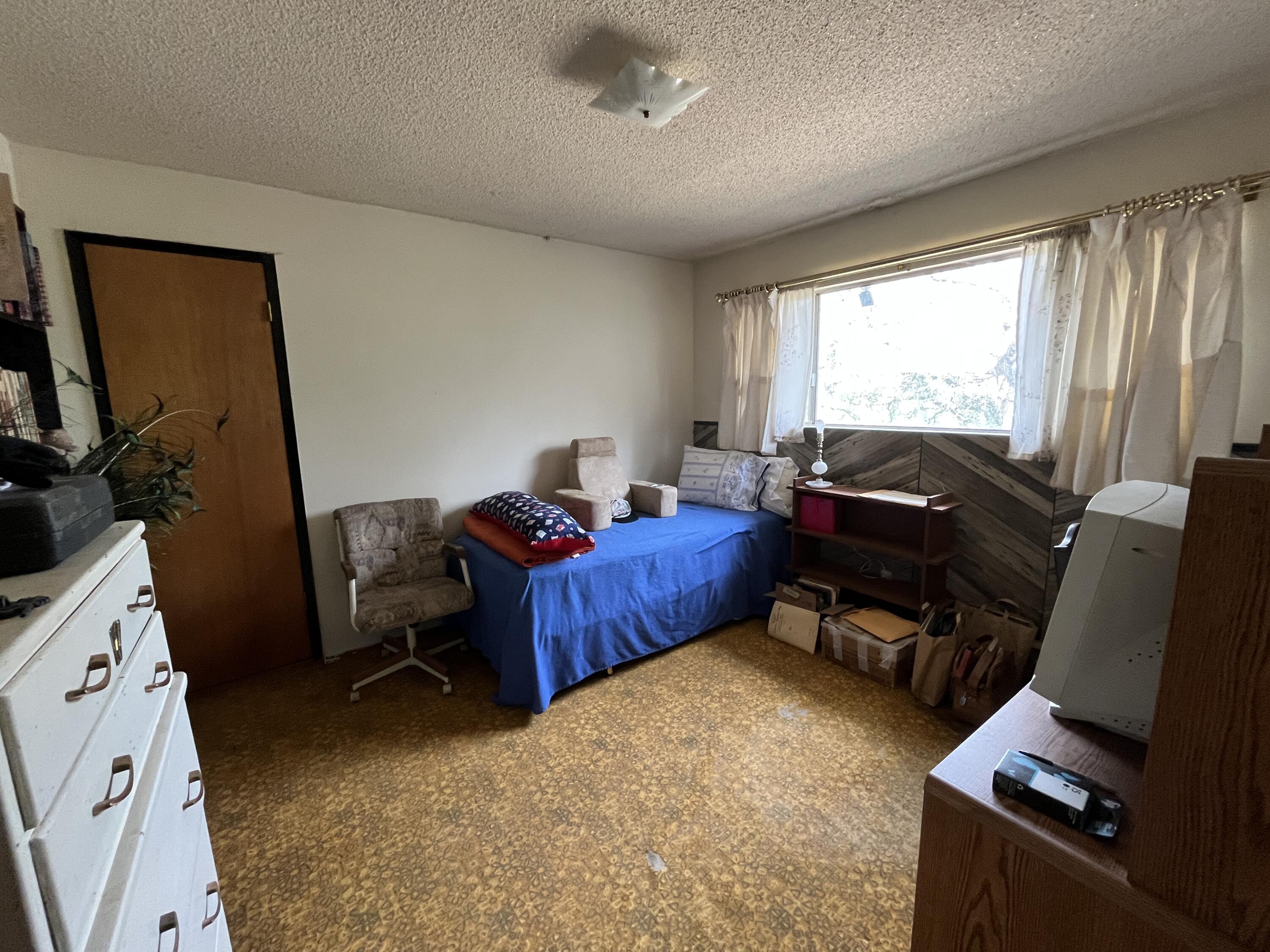 4781 Peaceful Ridge Road Redding, CA 96001 - Photo 12 of 31 Bedroom 3