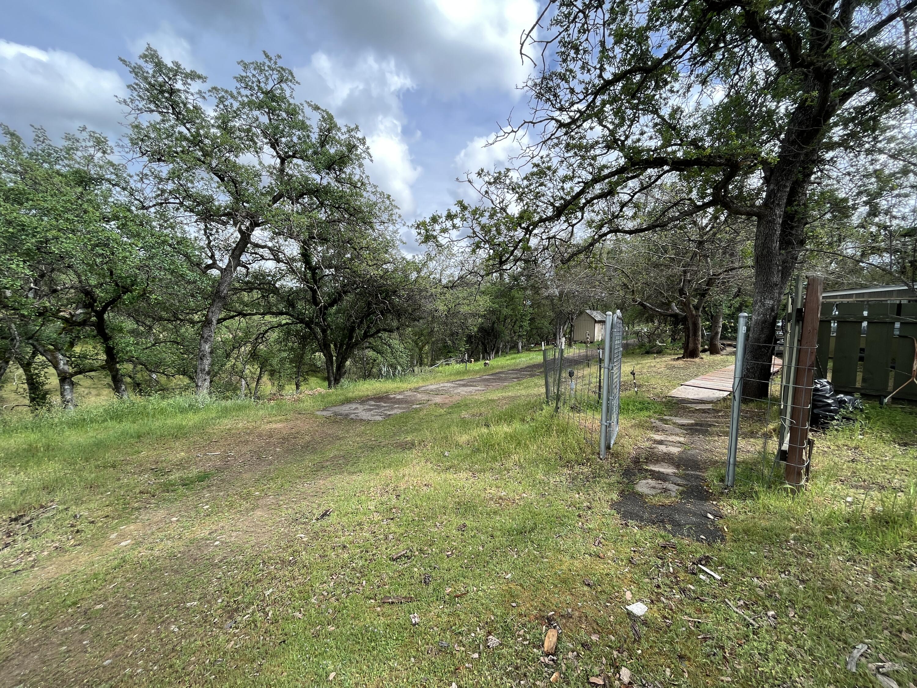 4781 Peaceful Ridge Road Redding, CA 96001 - Photo 17 of 31 IMG_1773