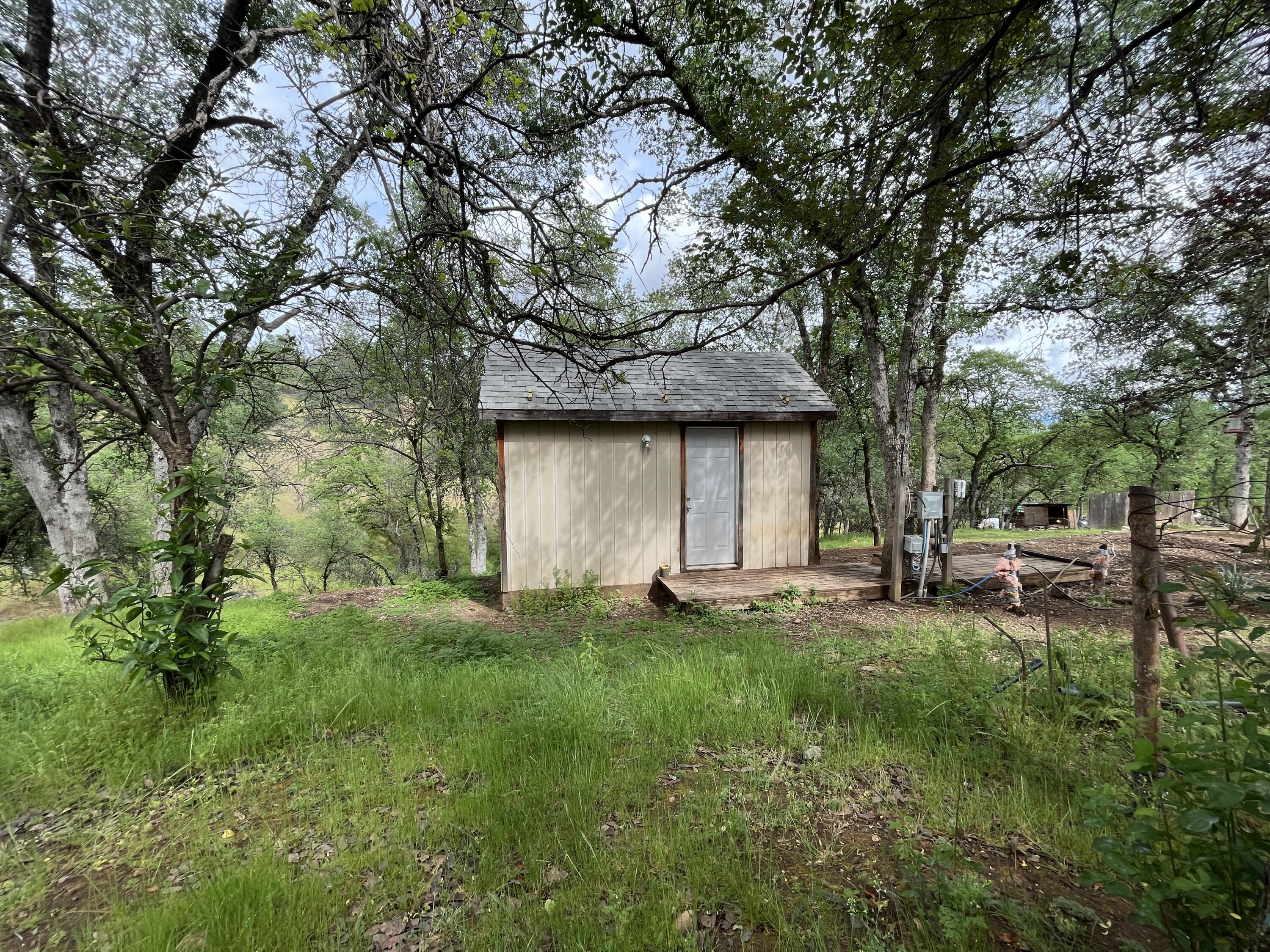 4781 Peaceful Ridge Road Redding, CA 96001 - Photo 25 of 31 IMG_1781