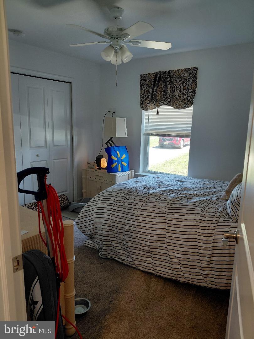 91 Stewart Road Pilesgrove, NJ 08098 - Photo 6 of 27 Cozy bedroom with natural light.