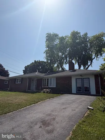 $340,000 | 16827 Hampton Road, Williamsport, MD 21795