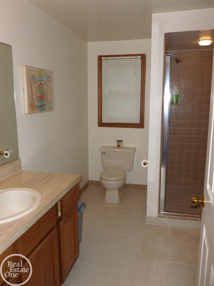 3243 Landview Drive Rochester, MI 48306 - Photo 31 of 47