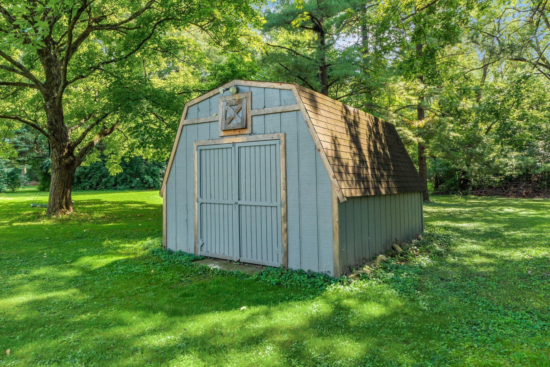 3495 Fishinger Road Columbus, OH 43221 - Photo 50 of 55 .