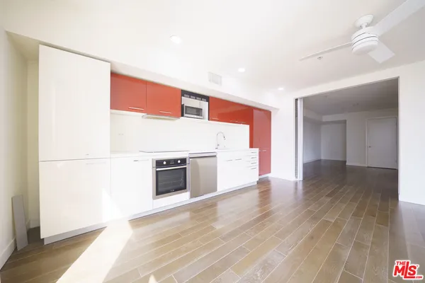 $628,000 | 901 Flower Street, Unit 714, Los Angeles, CA 90015