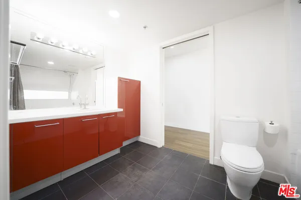 $628,000 | 901 Flower Street, Unit 714, Los Angeles, CA 90015