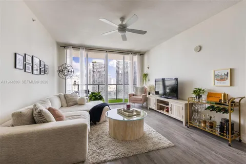 $659,000 | 1111 Southwest 1st Avenue, Unit 3723N, Miami, FL 33130