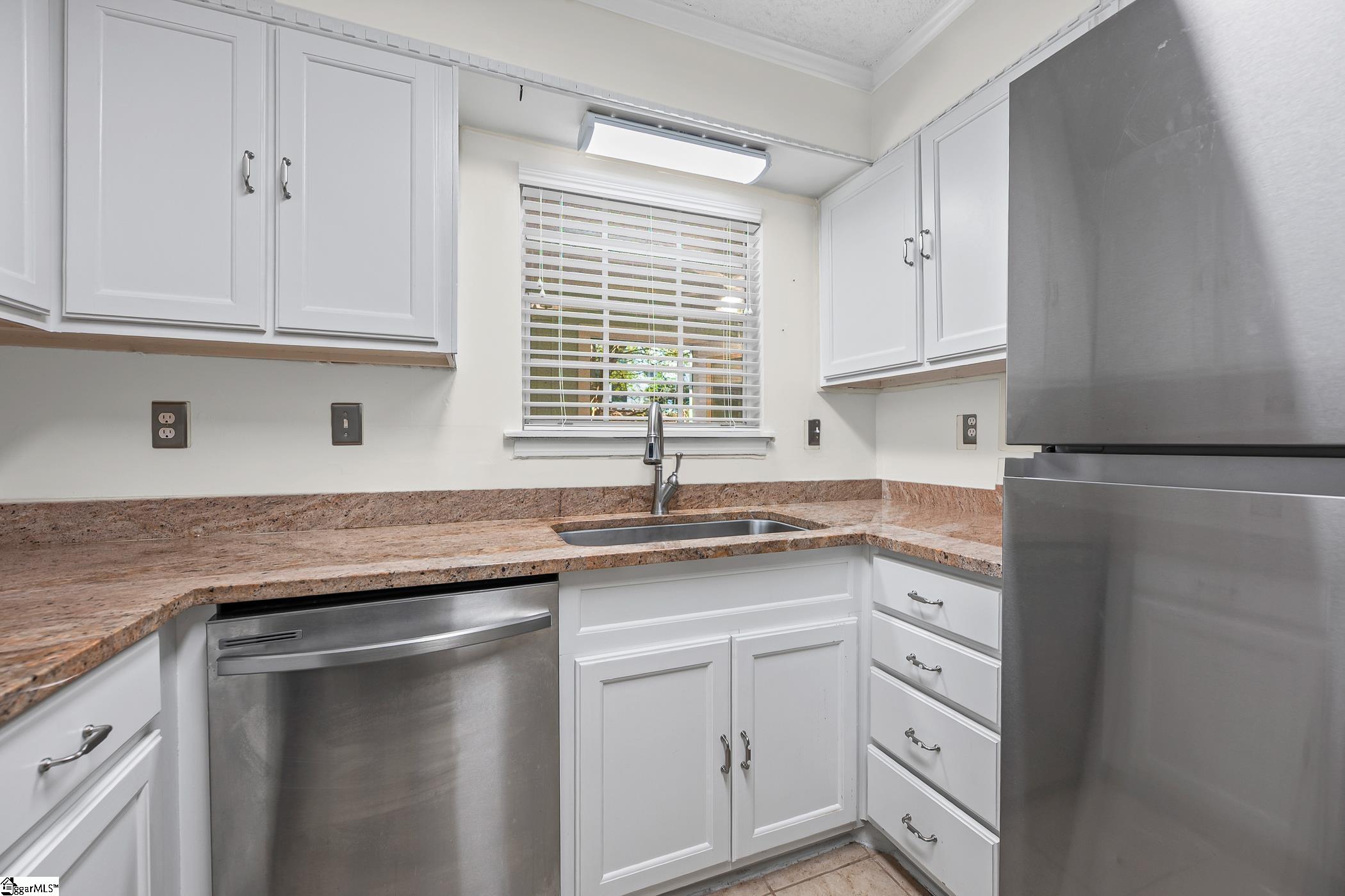 925 Cleveland Street, Unit 141 Greenville, SC 29601 - Photo 12 of 34