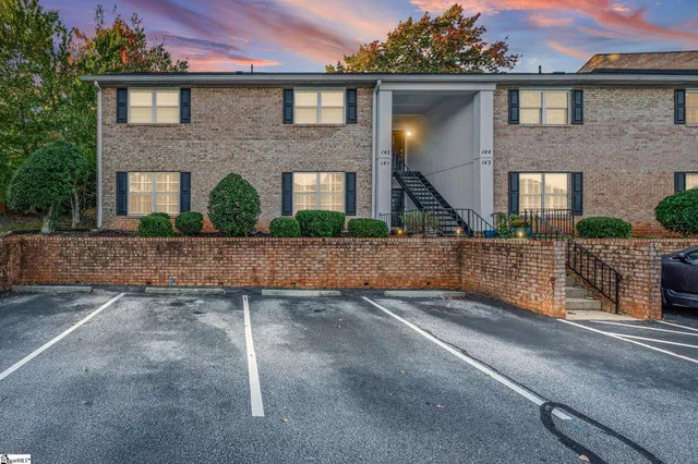 $275,000 | 925 Cleveland Street, Unit 141, Greenville, SC 29601