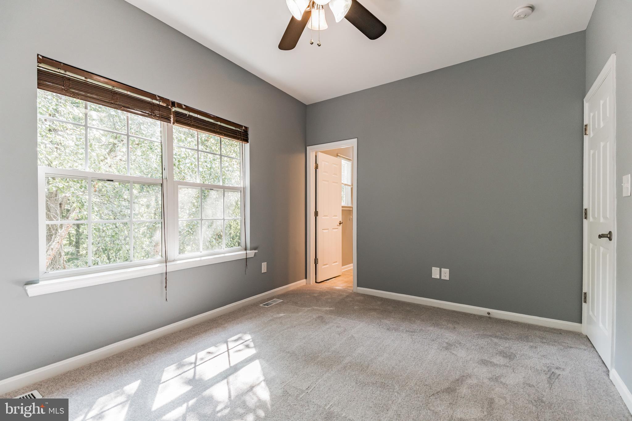 12124 Riverview Drive Newburg, MD 20664 - Photo 11 of 40