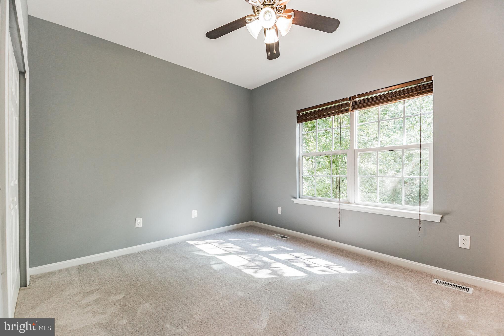 12124 Riverview Drive Newburg, MD 20664 - Photo 12 of 40