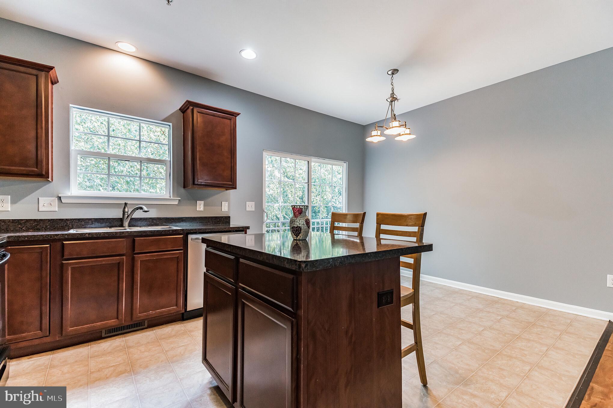 12124 Riverview Drive Newburg, MD 20664 - Photo 5 of 40