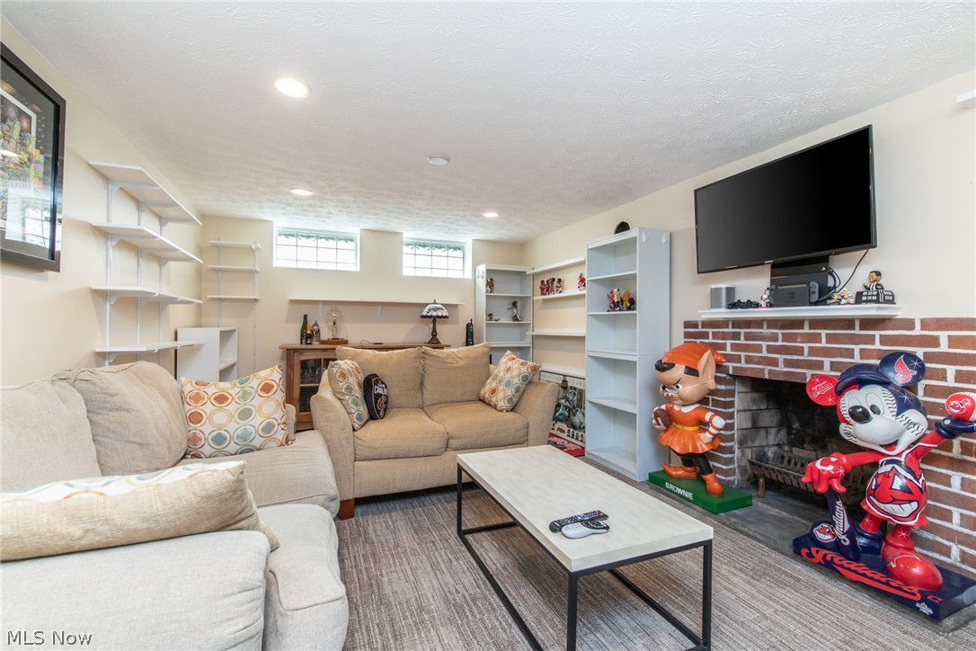 2220 Cranston Road Cleveland, OH 44118 - Photo 27 of 30