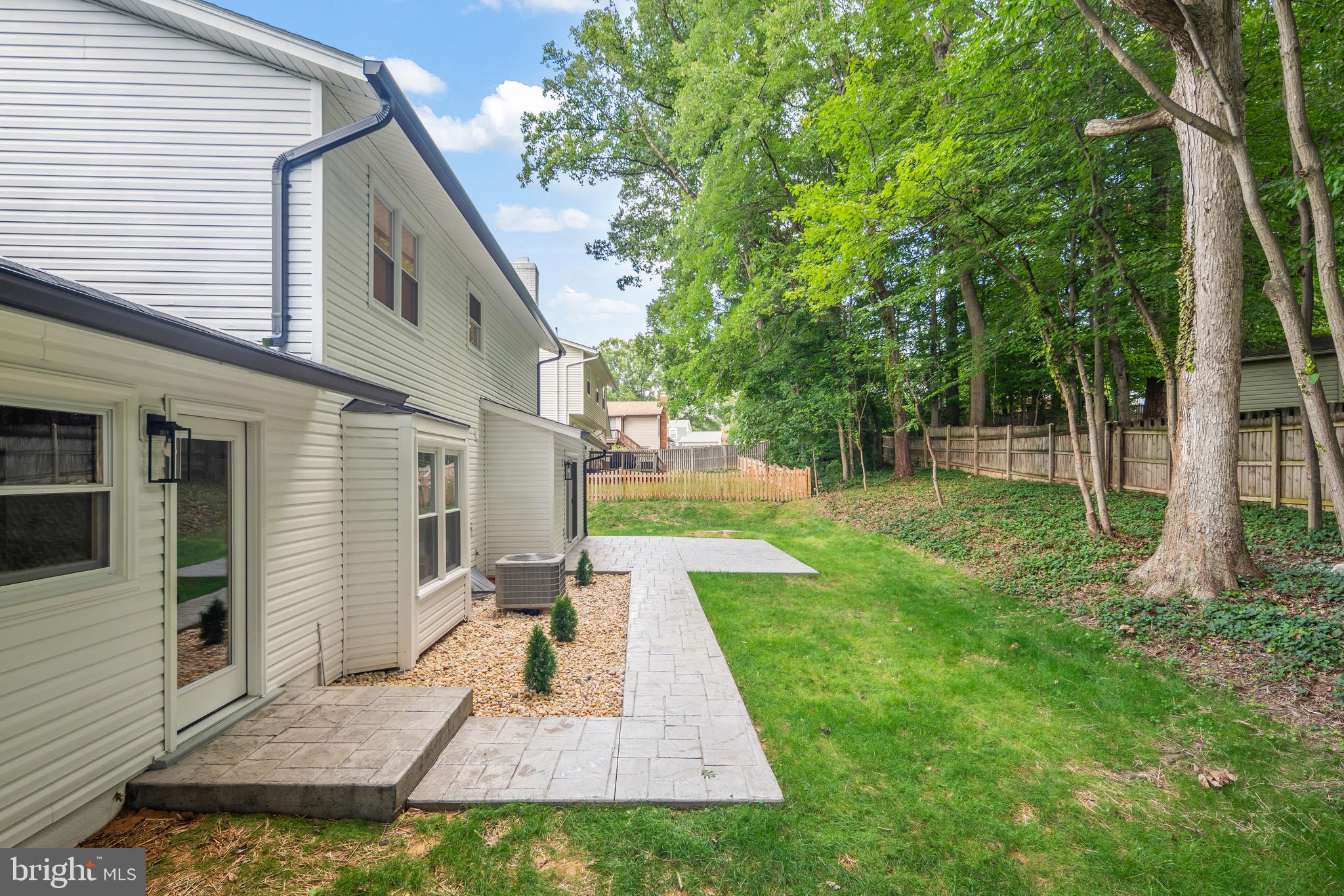 9137 Rockefeller Lane Springfield, VA 22153 - Photo 33 of 39 Gallery Image 33